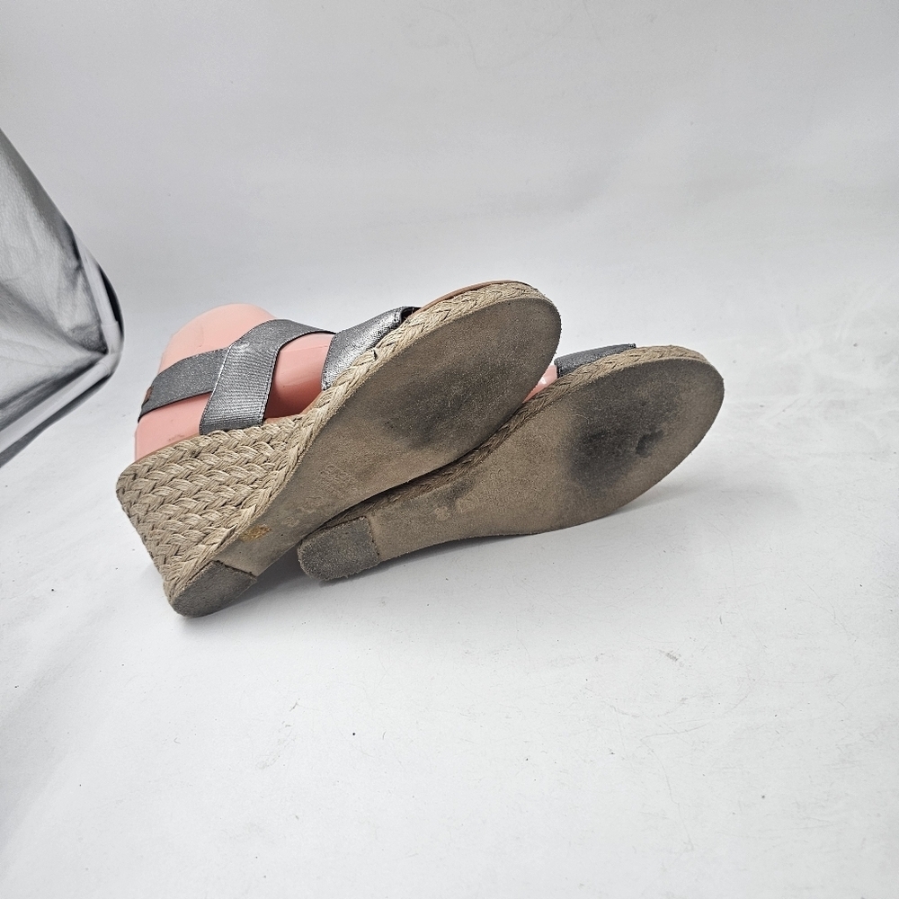 Andre Assous Allison Metallic Silver Espadrille Wedge Sandals Sz EU39 SpainMade - Picture 8 of 11